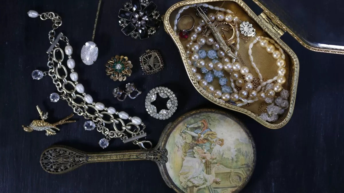 vintage-jewellery