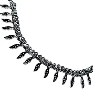 choker sleek 2 jpg e1709885300192, Ways to Style Oxidised Jewellery,way to wear oxidised jewellery,Style Oxidised Jewellery,Oxidised Jewellery, Jewellery, Avvni The Store,