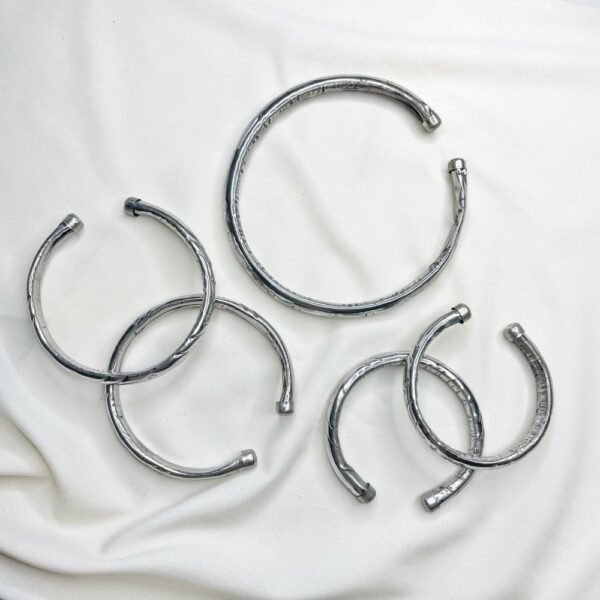antique tribal hasli set, silver hasli set, silver kada set, silver anklet kada set, hammered kada set