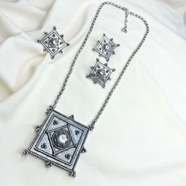 Vintage Geometric Oxidised Jewellery Set, Oxidised Jewellery Set with Geometric Design, Square Pendant Long Necklace with Earrings and Ring, Ethnic Jewellery Set for Women