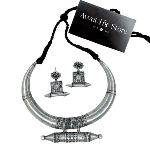 Rustic Tribal Heritage Oxidised Hasli Set, Oxidised silver tribal Hasli necklace set with single engraved pendant and matching ethnic earrings by Avni The Store