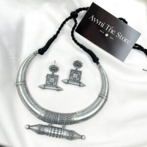 Rustic Tribal Heritage Oxidised Hasli Set, Oxidised silver tribal Hasli necklace set with single engraved pendant and matching ethnic earrings by Avni The Store