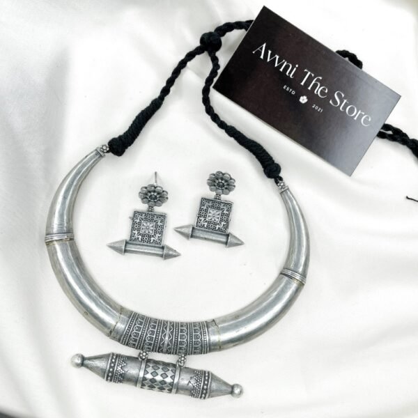 Rustic Tribal Heritage Oxidised Hasli Set, Oxidised silver tribal Hasli necklace set with single engraved pendant and matching ethnic earrings by Avni The Store