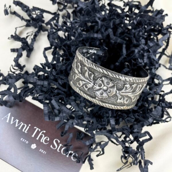 oxidised silver Chitai Hand Cuff, oxidised kada, chitai work kada, silver handcuff, oxidised adjustable bangle, chitai work avvni the store