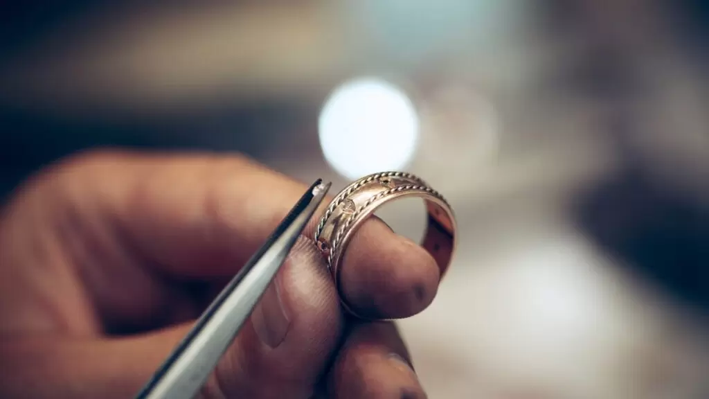 antique jewellery restoration