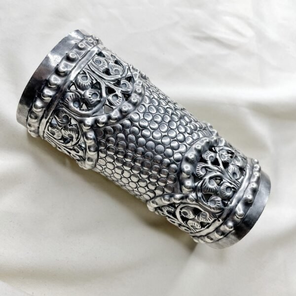 oxidised silver Chitai Hand Cuff, oxidised kada, chitai work kada, silver handcuff, oxidised adjustable bangle, chitai work, jali work kada angle free size