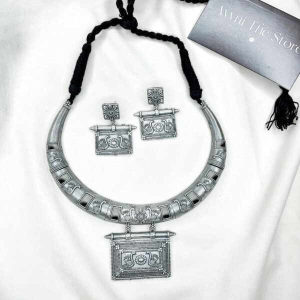 Rustic Tribal Oxidised Hasli Necklace Set – Avvni The Store, hasli set, hasli choker set, hasli necklace set