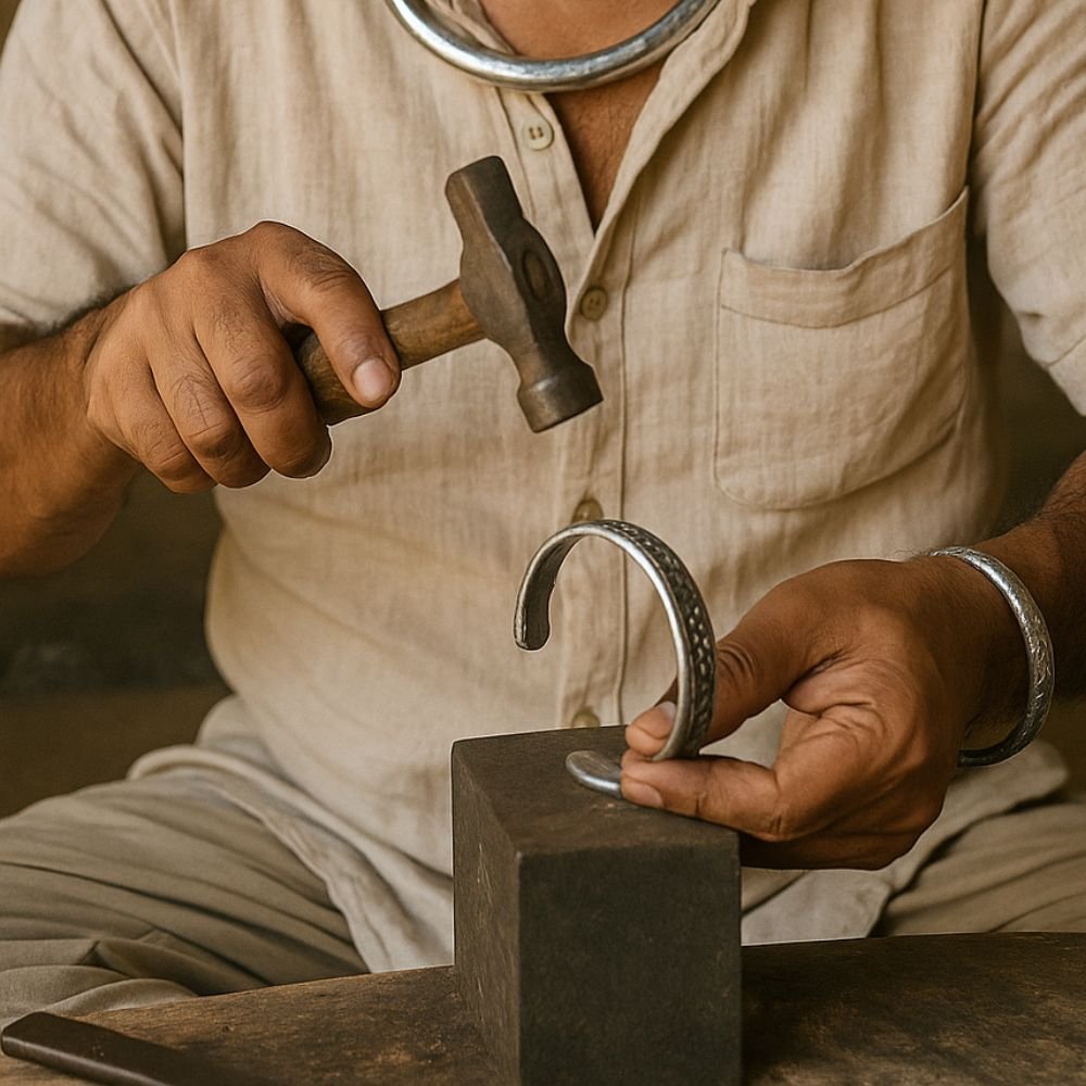 About | Avvni The Store indian artisans avvni the store, avvni,about avvni,about avvni the store,avvni jewellery,avni,Avvni The Store,oxidised jewellery,jewellery for women,oxidised jewellery for women, , Avvni The Store,